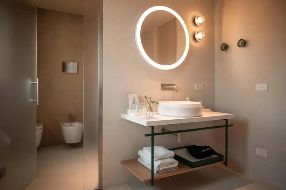 Laguna Faro Suites