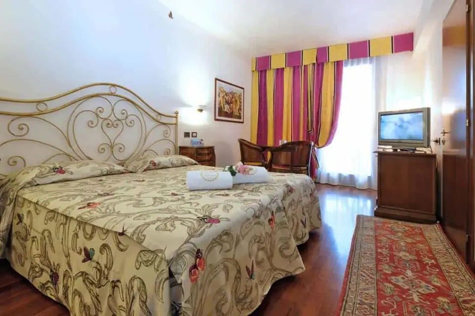 Villa Madrina Lovely and Dynamic Hotel