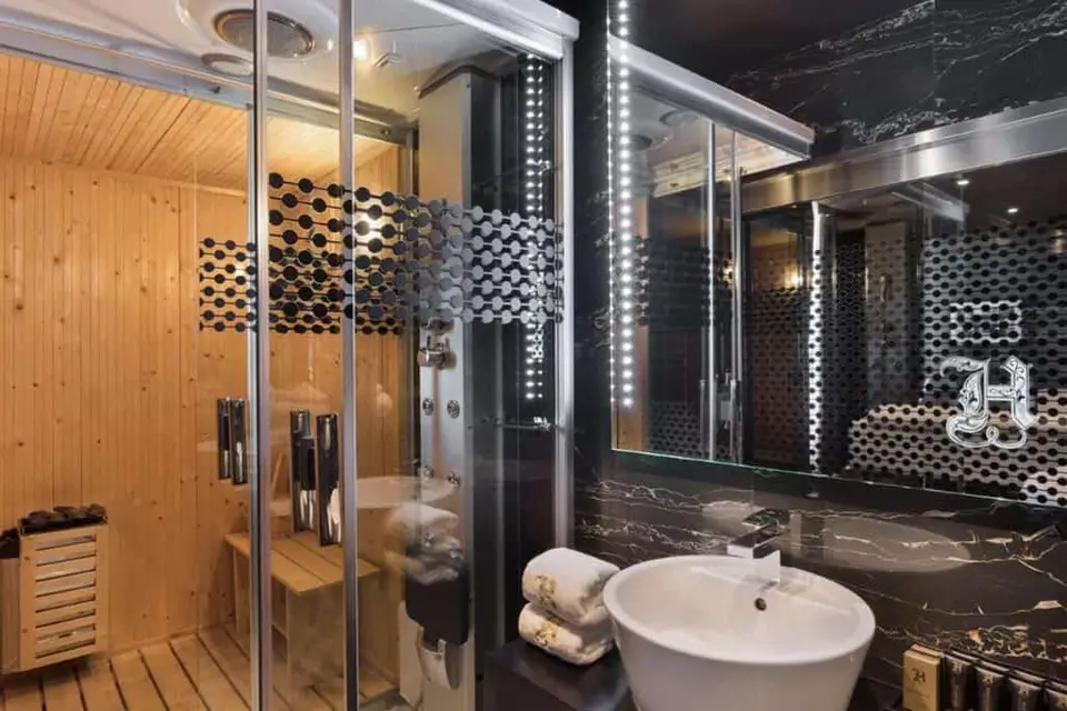 Hugo's Boutique Hotel
