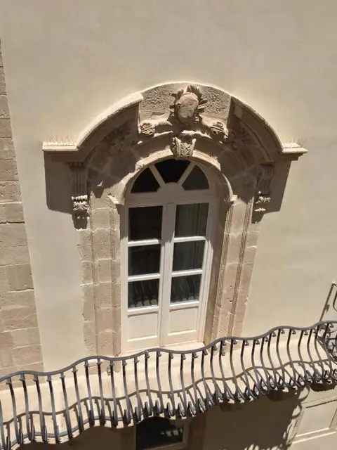 Archè