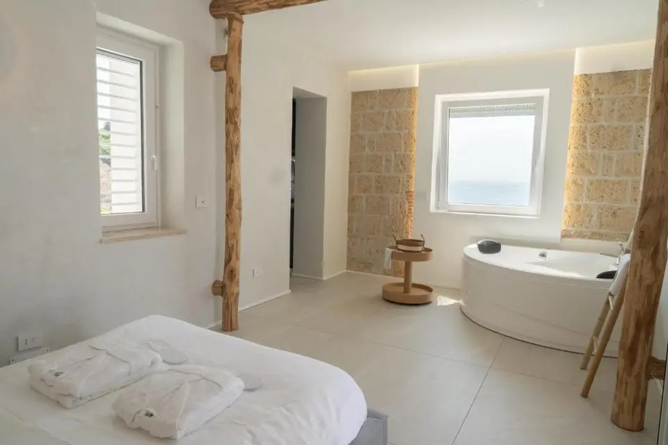 AYLA Suite - Panoramic Luxury Escape