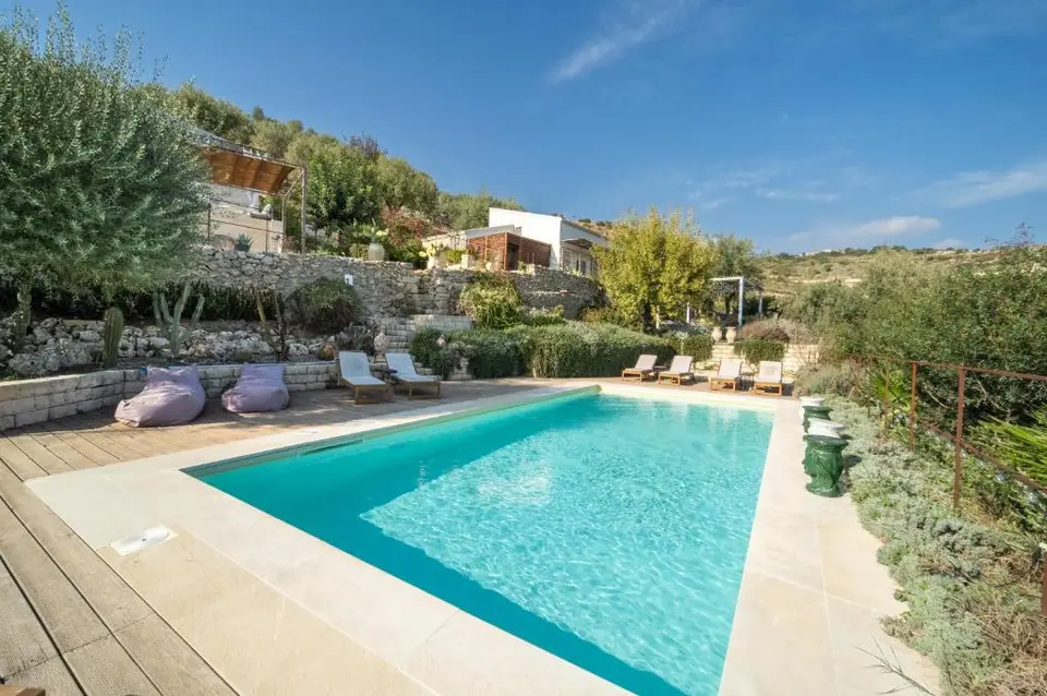 Azalo Country House