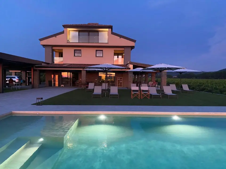 Casa Mulino - where the vineyards meet the sea