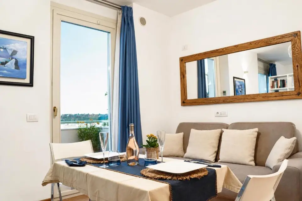 Elegant Apartment with Panoramic View
