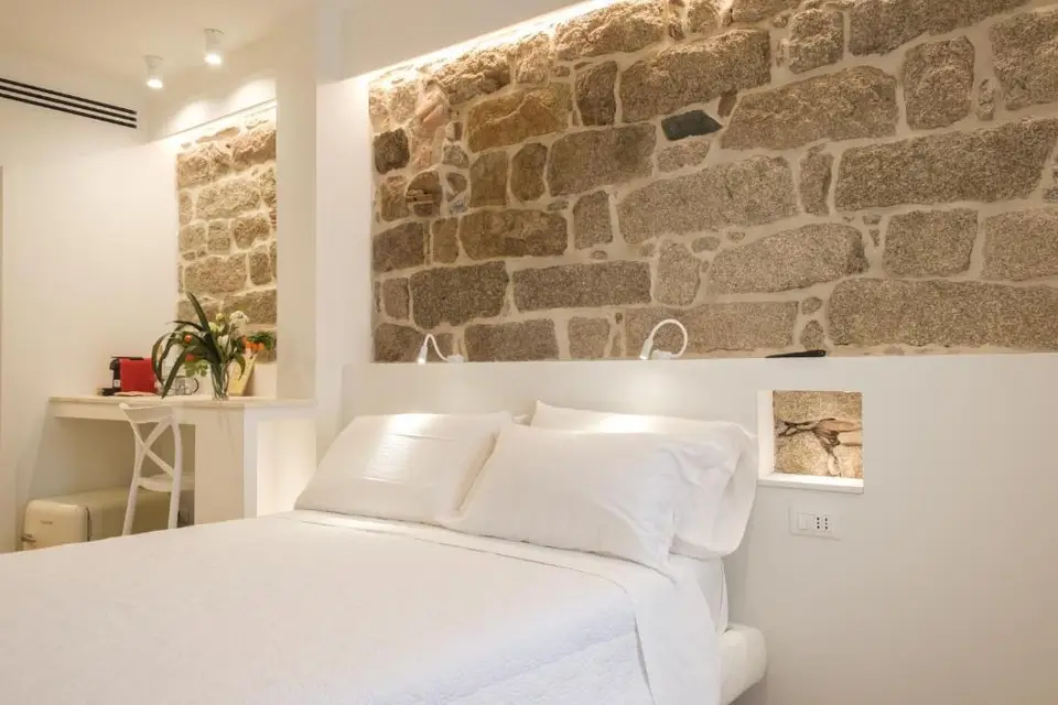 Emma's Downtown - Eco Design Rooms