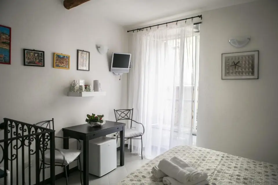 Gianna Rooms