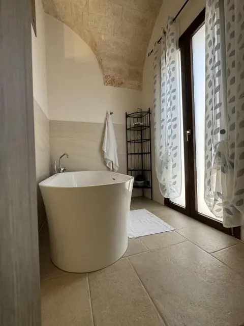 Le Pietre Apartments