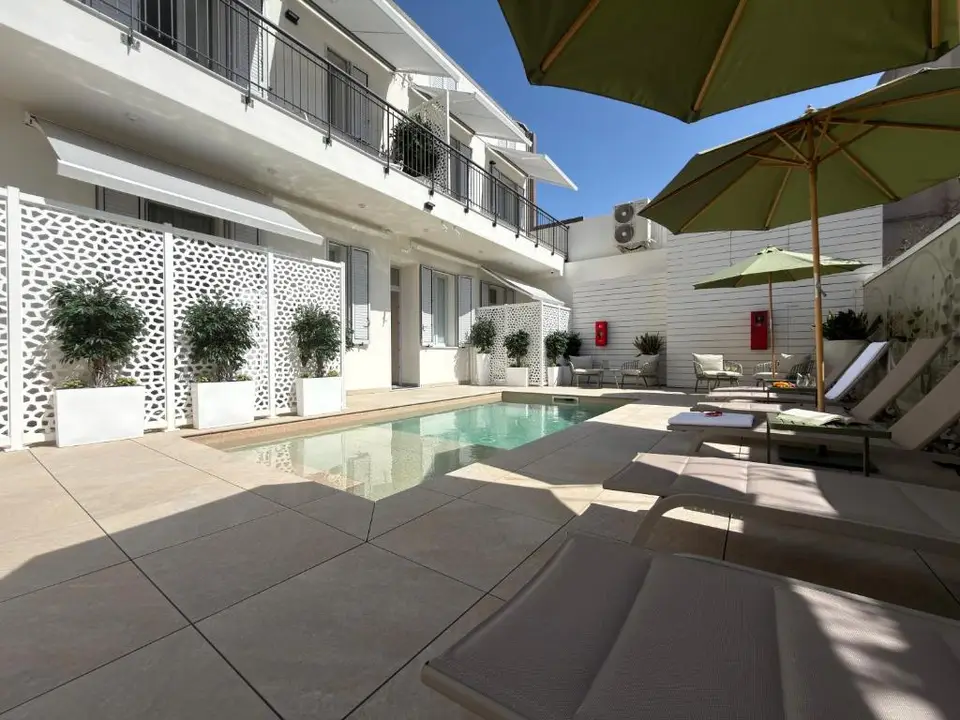 Mesbeglia Luxury Rooms