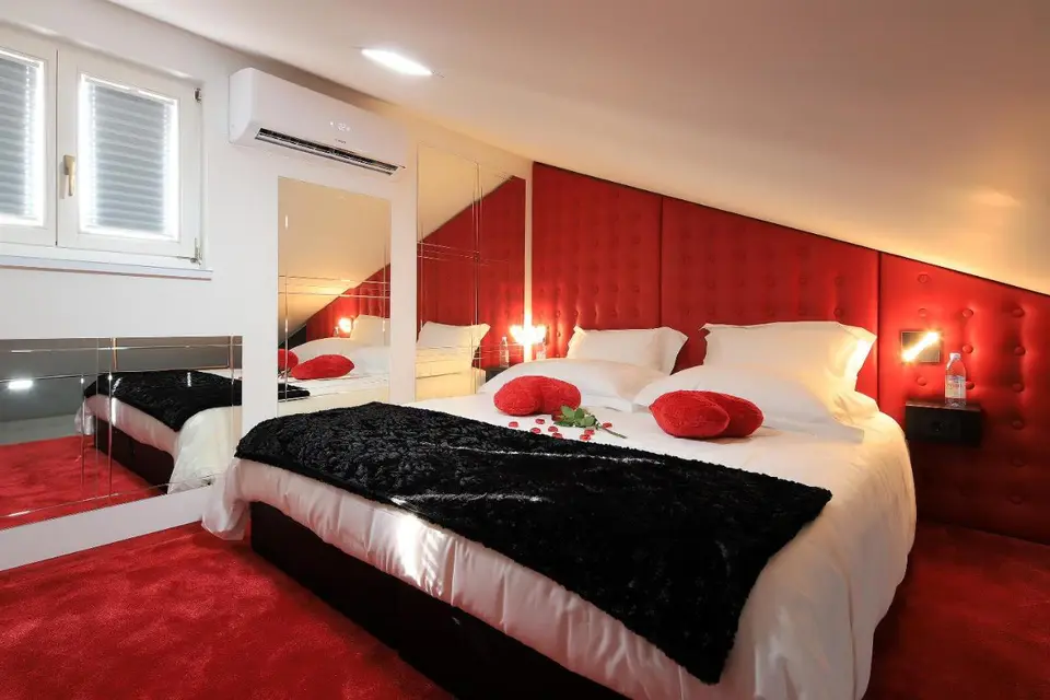 RedRose Piran