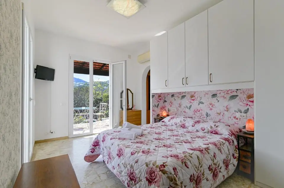 Rosa di Ischia - Holiday