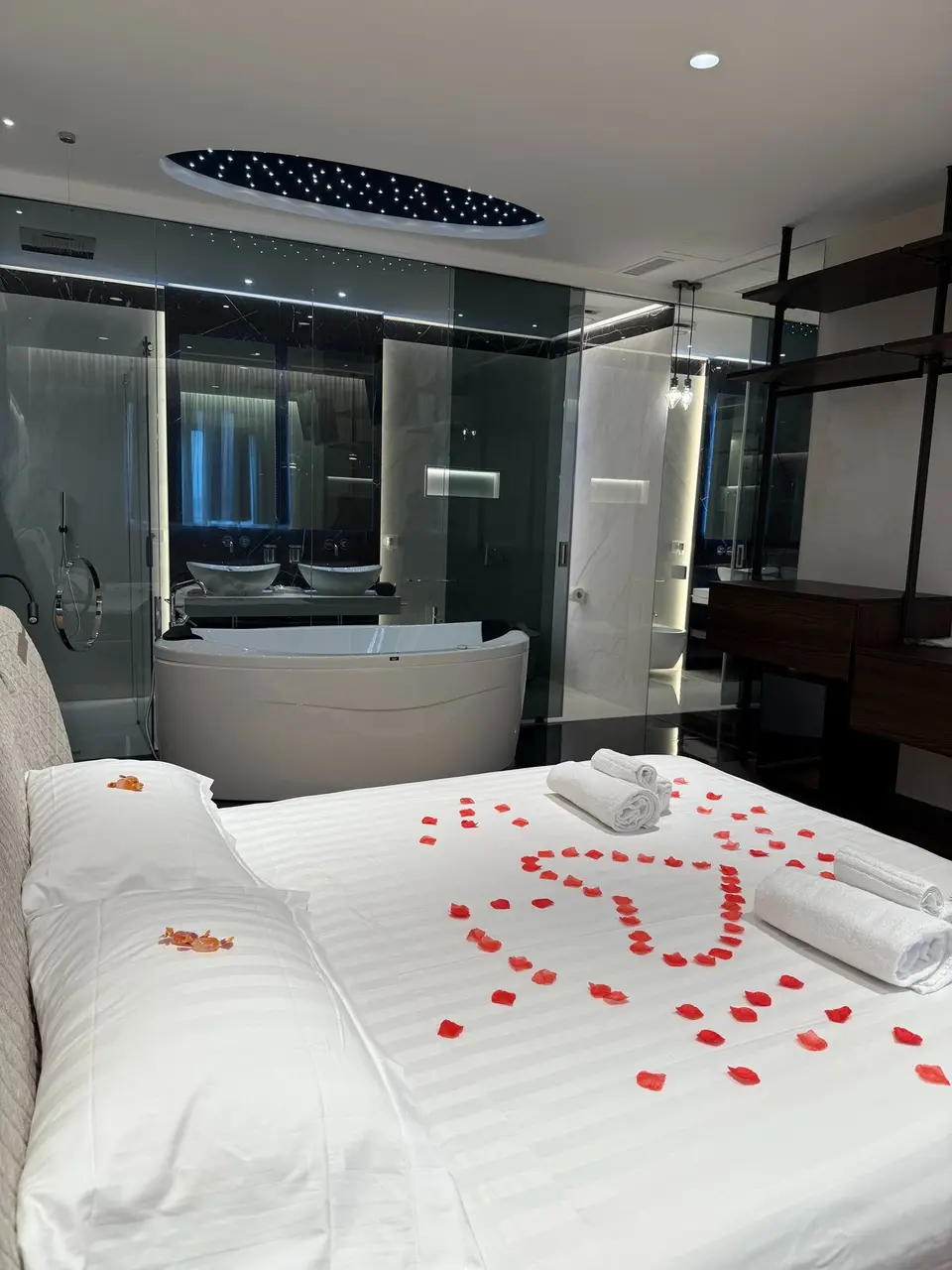 Saretta Luxury Suites