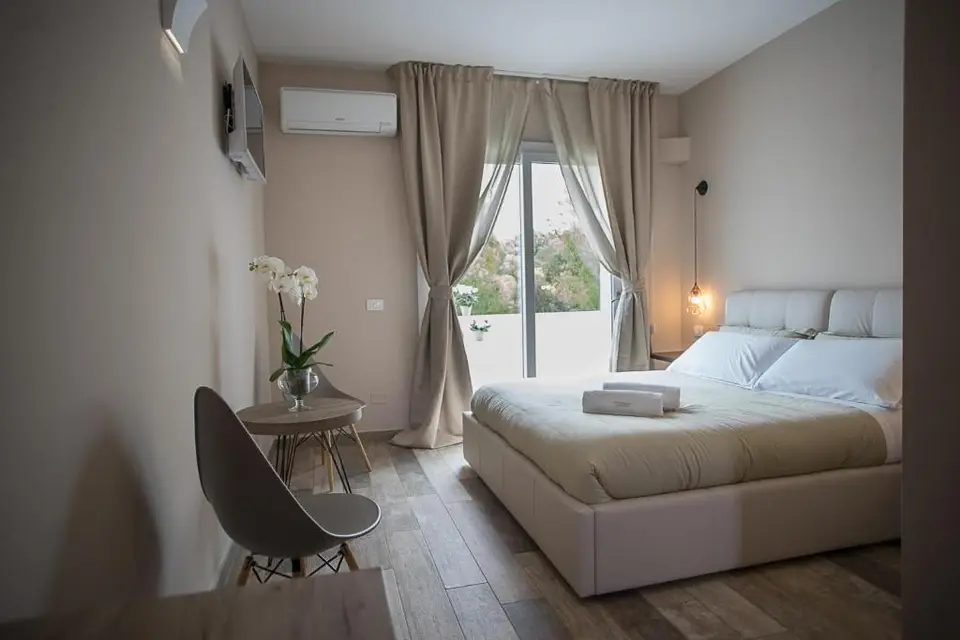 B&B Sorahnia Design House