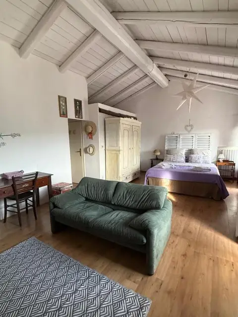 View & Wine Room