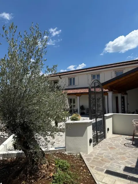 Villa Lory