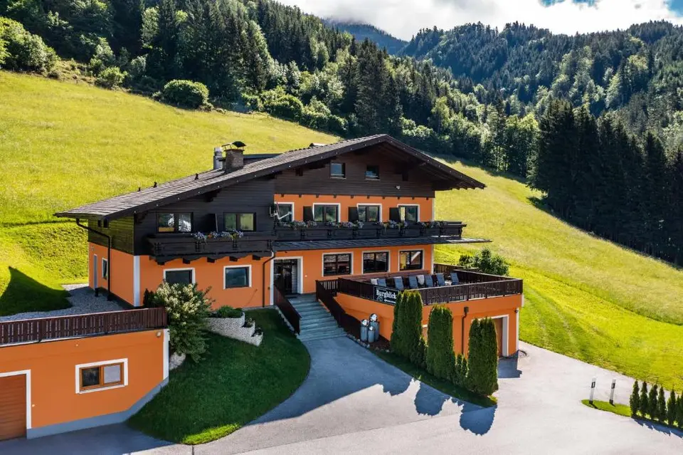 Der Burgblick-Adults Only 24 H Self Check In