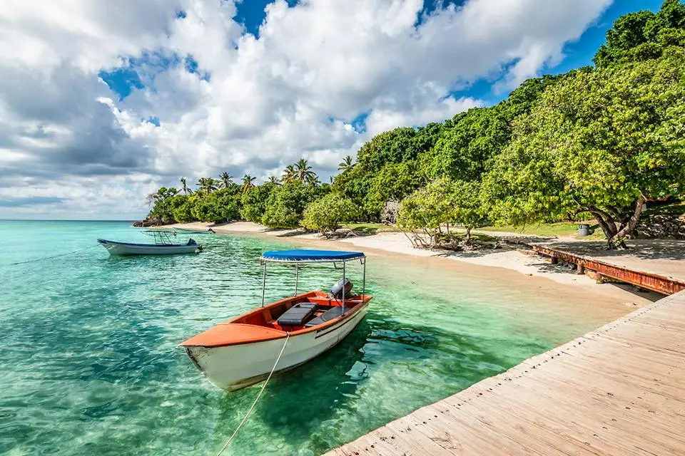 7 nights Sisters at Sea Cruise: Valiant Lady | Fleet-Wide Rendezvous