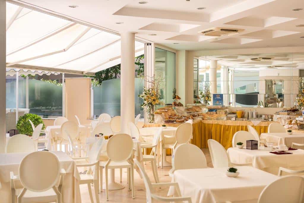 Hotel Luna Riccione e Aqua Spa