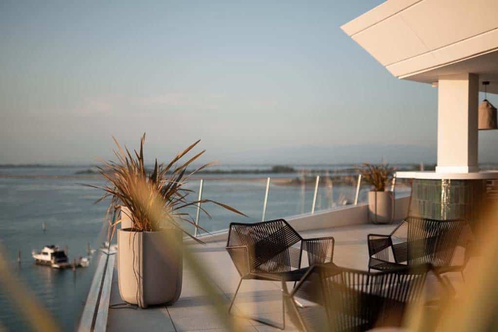 Laguna Faro Suites