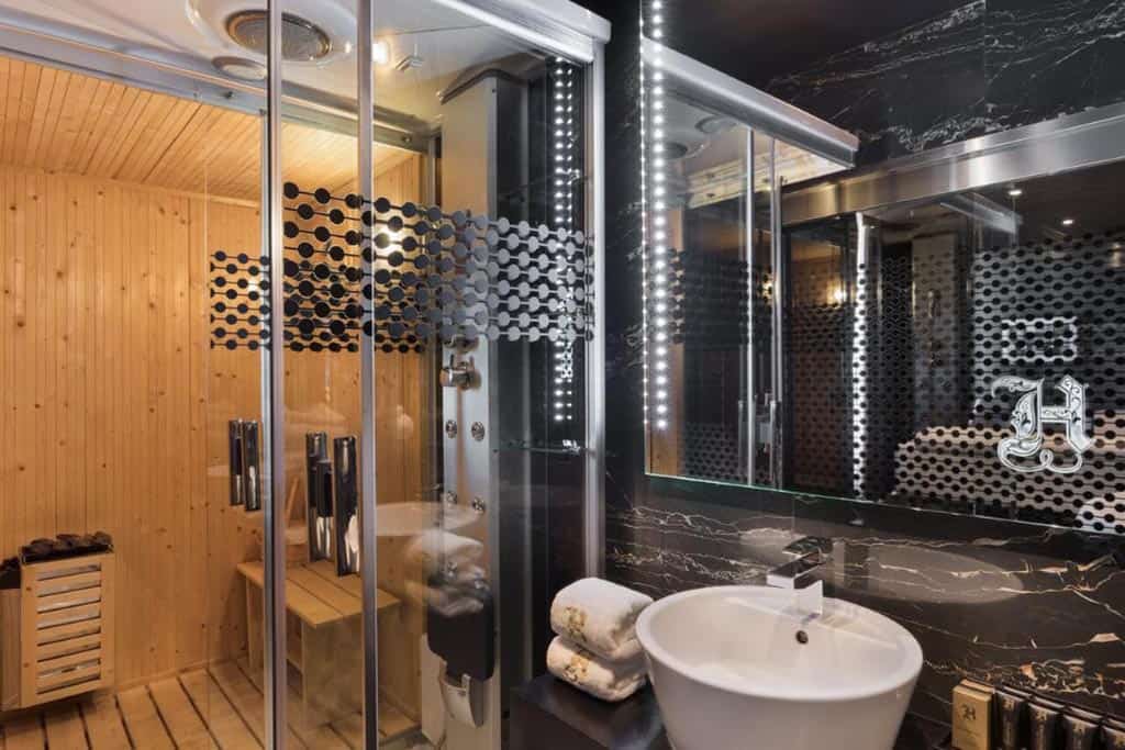 Hugo's Boutique Hotel