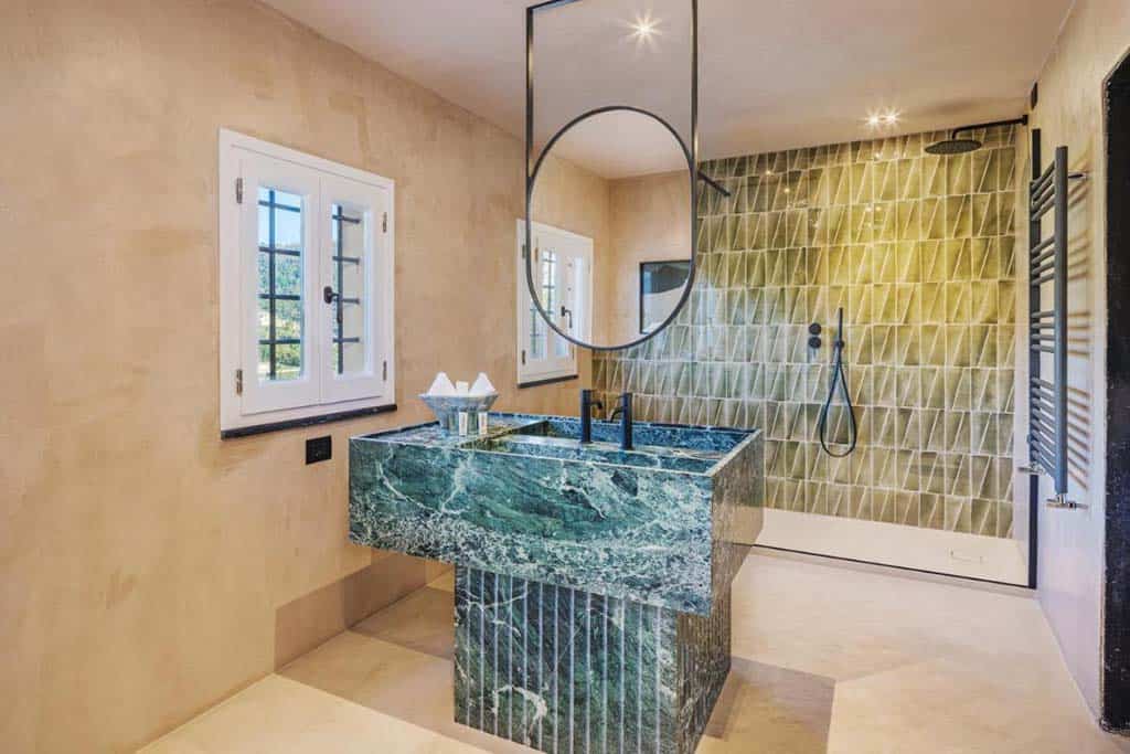 Villa Riviera Resort