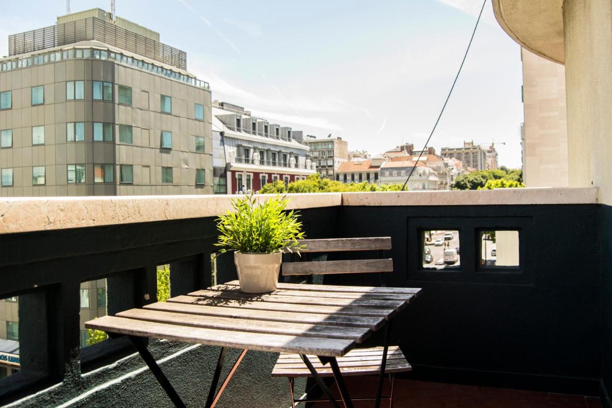 Avenue Hostel & Suites