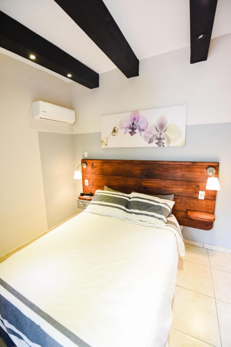 Island Life Hostel