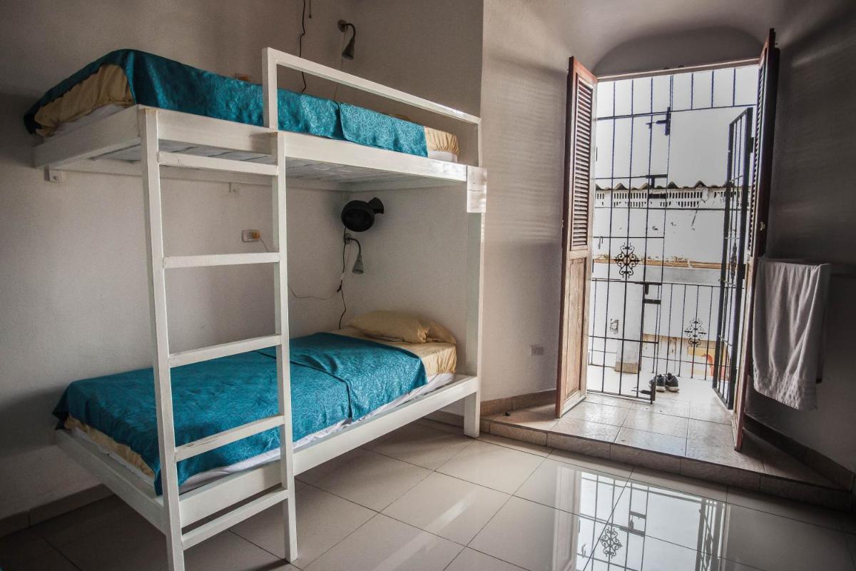 Island Life Hostel