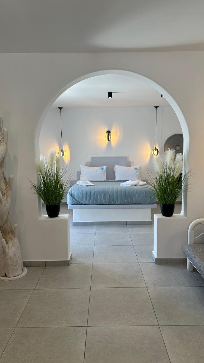 Miracles Suites - Adults Only