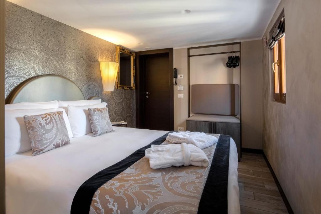 Alle Guglie Boutique Hotel