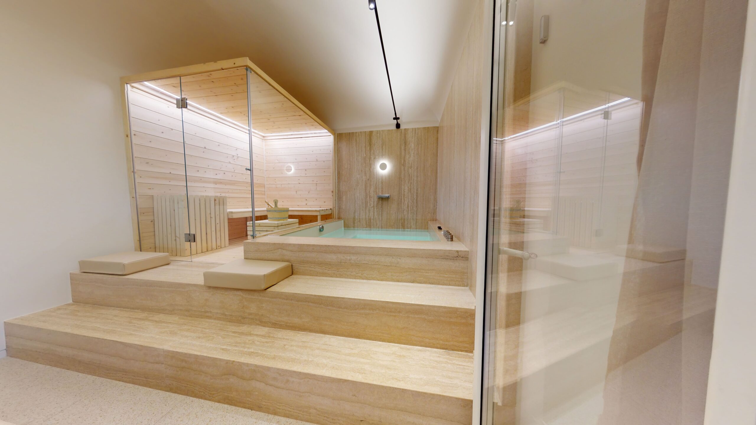 Carletta's Aparta-Suite & Spa