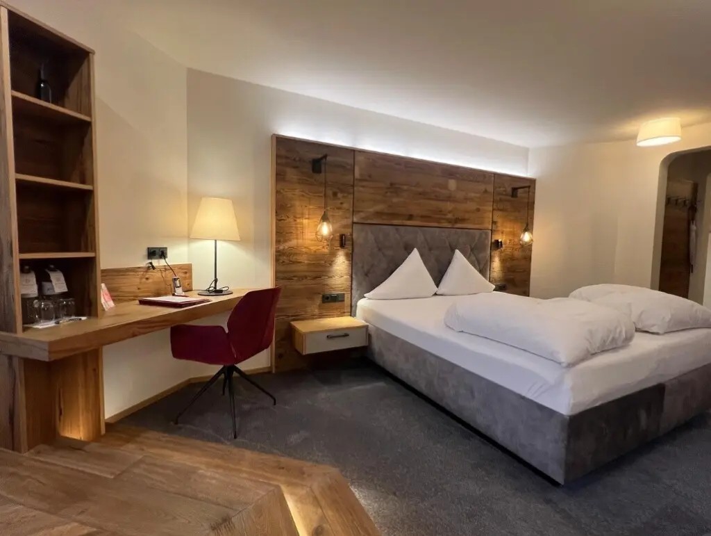 Wellnesshotel ...liebes Rot-Flüh
