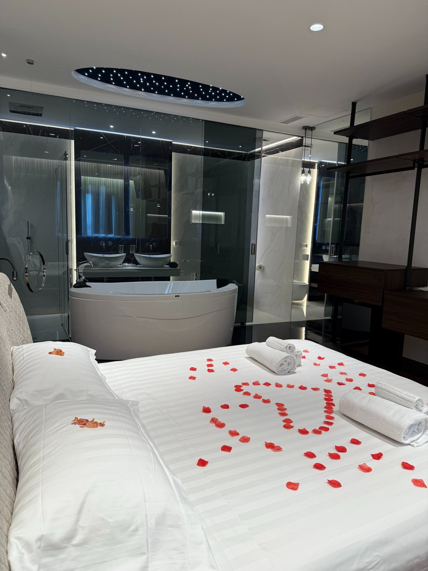 Saretta Luxury Suites