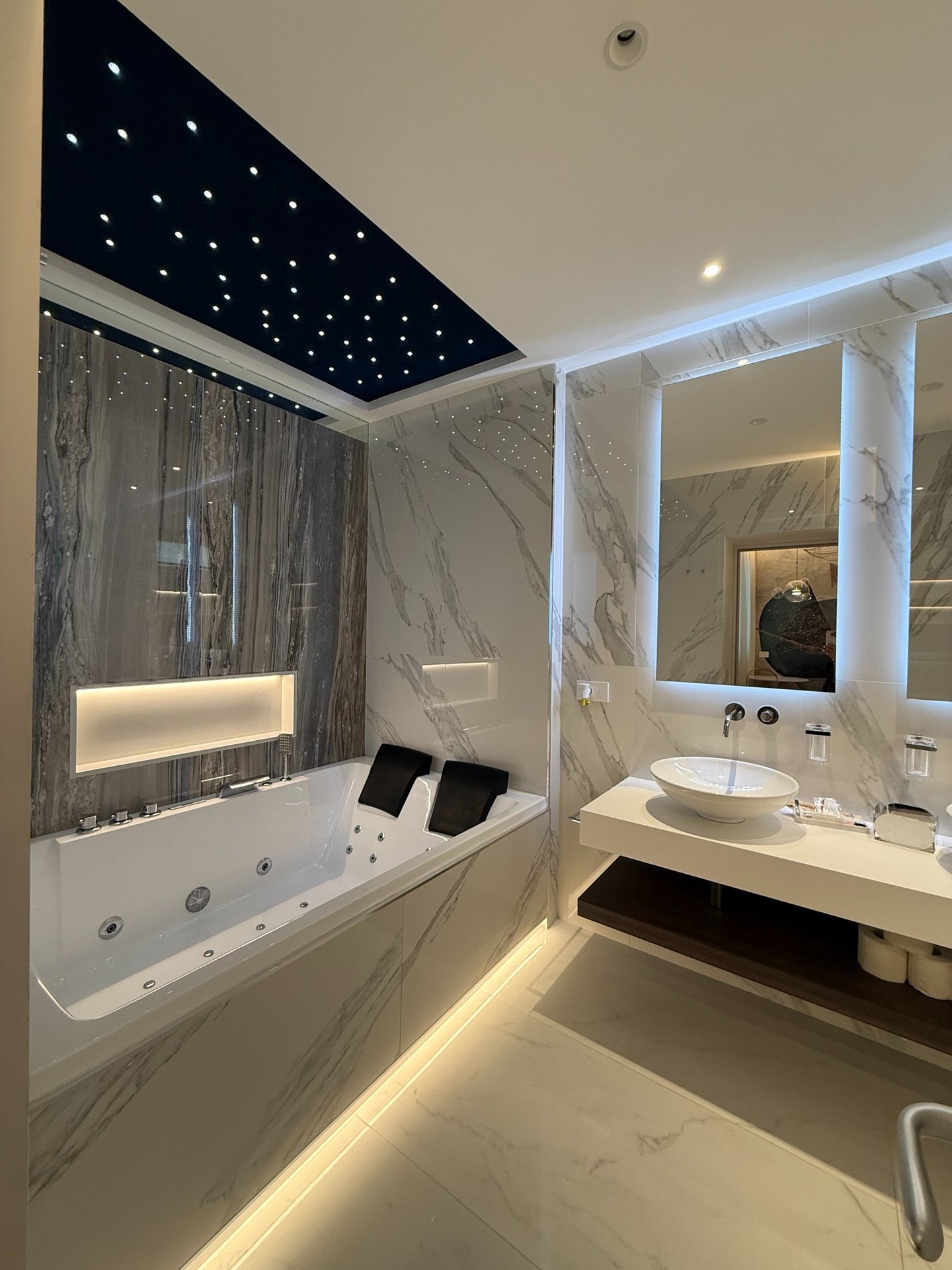 Saretta Luxury Suites