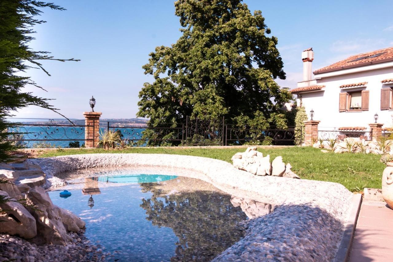 SunVilla with hot tub
