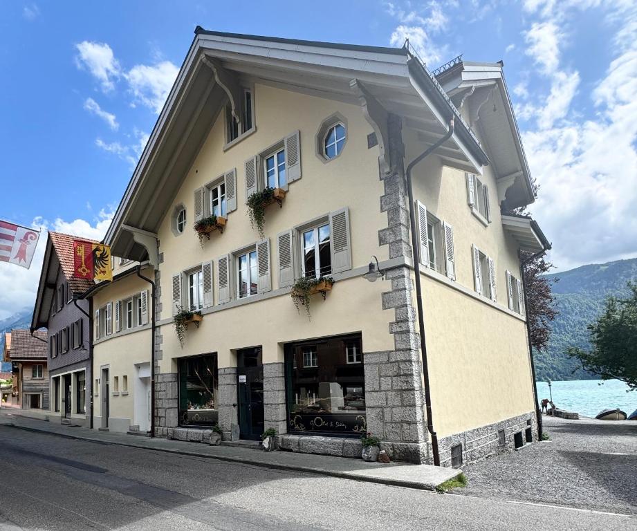 Atemberaubende Ferienwohnung direkt am See