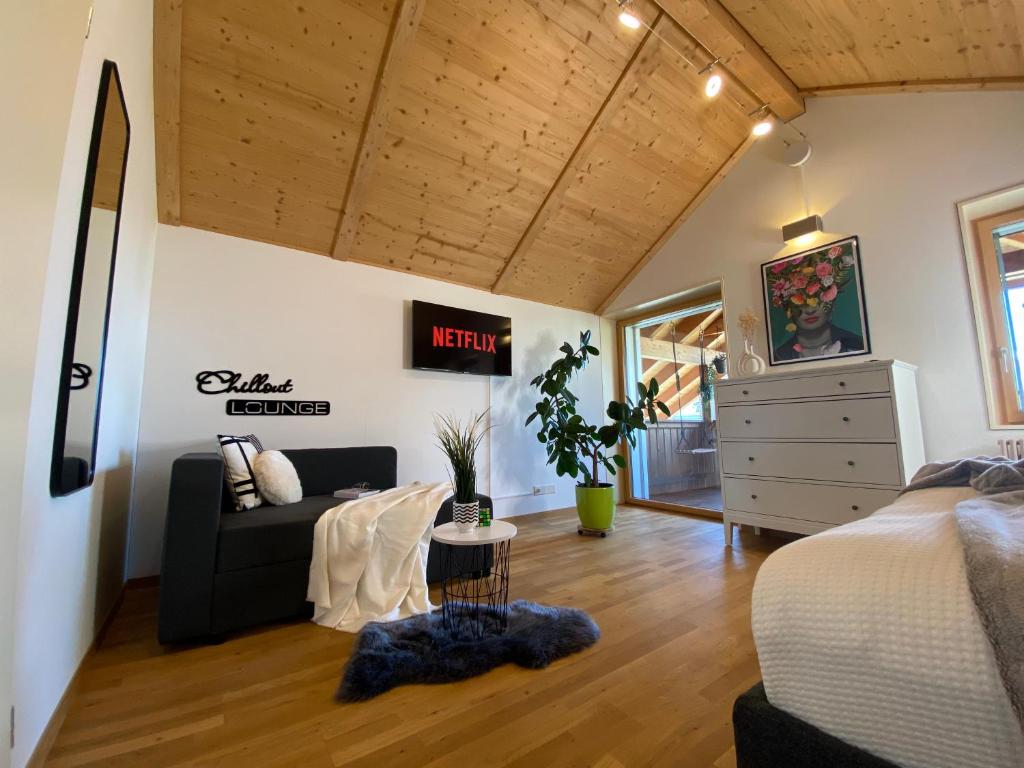 Modernes Apartment mit Alpenblick