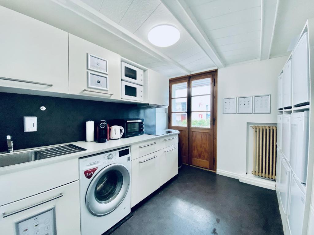 Monteurzimmer - Worker's accommodation - ZIMMERzuVERMIETEN in Flumenthal Solothurn