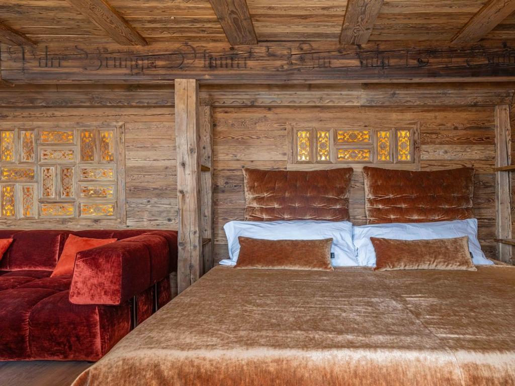 Nido sull'Aqua Chalet with Whirlpool