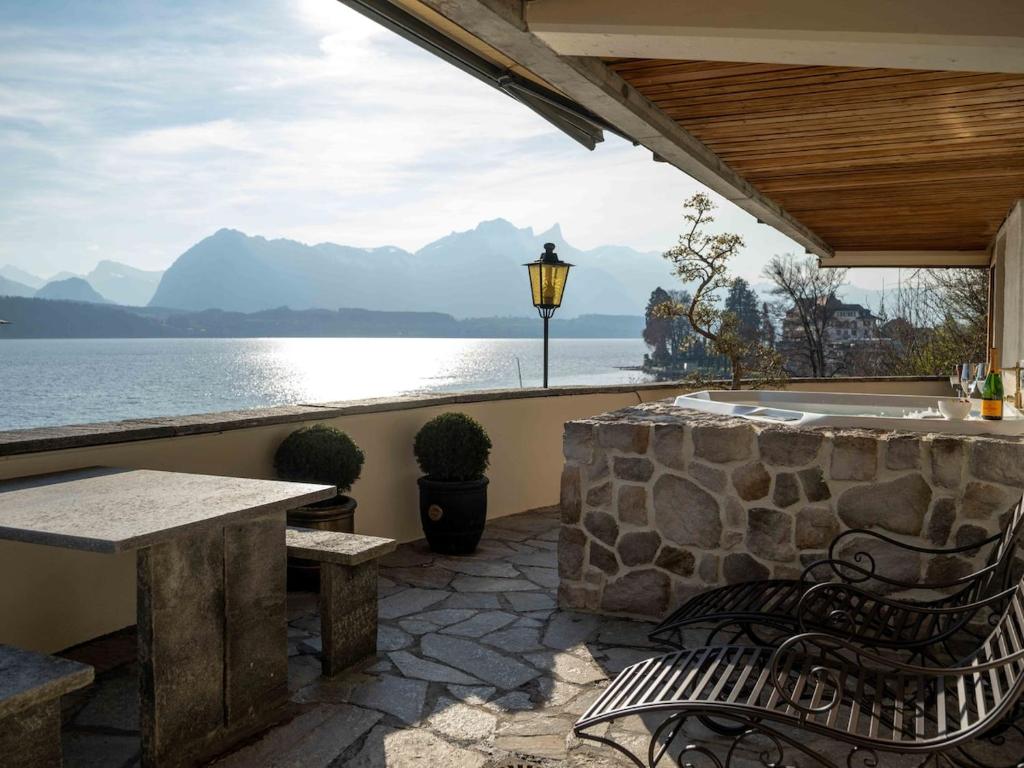 Nido sull'Aqua Chalet with Whirlpool