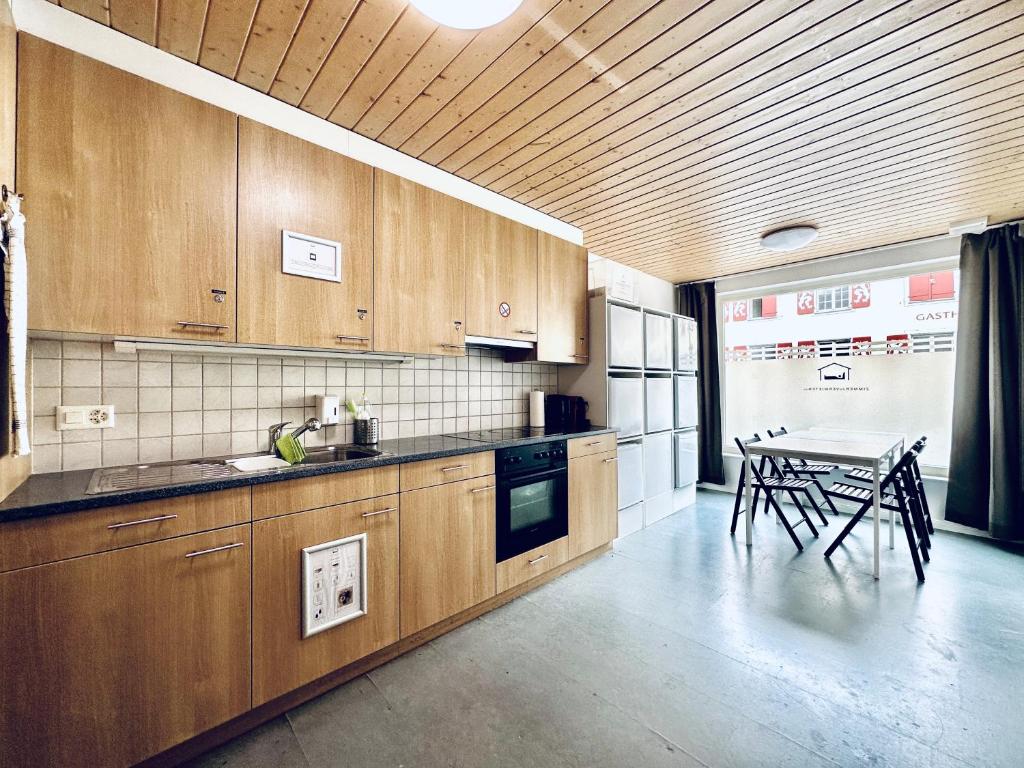 Monteurzimmer - Worker's accommodation - ZIMMERzuVERMIETEN in Balsthal Solothurn